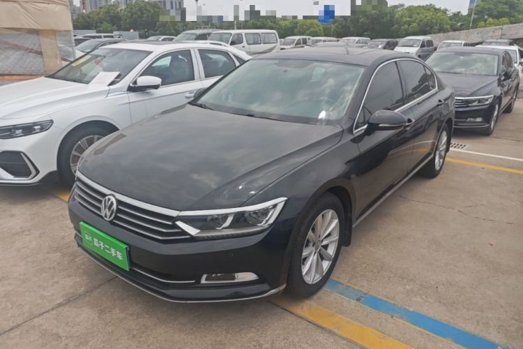 Used Volkswagen Magotan 2019 330TSI DSG Leading Model China VI Standard Guazi used car, China used car export, Used car for sale, Used  cars, Cheapest cars for sale