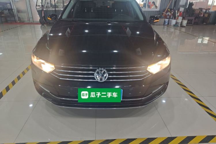 Used Volkswagen Magotan 2019 280TSI DSG Leading Model China VI Standard Front