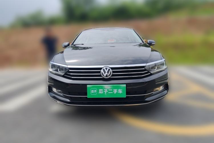 Used Volkswagen Magotan 2019 330TSI DSG Luxury Version China VI Standard Front