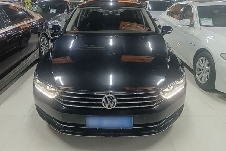 Used Volkswagen Magotan 2019 330TSI DSG Luxury Model China V Standard Front