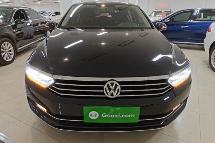 Used Volkswagen Magotan 2019 330TSI DSG Leading Edition China V Standard Front