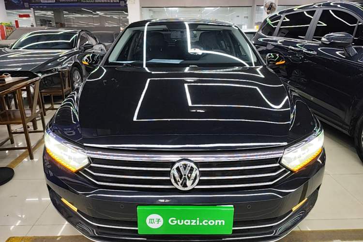 Used Volkswagen Magotan 2019 330TSI DSG Leading Model China VI Standard Front