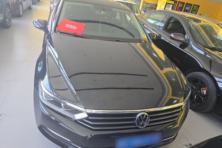 Used Volkswagen Magotan 2019 330TSI DSG Luxury Version China VI Standard Front