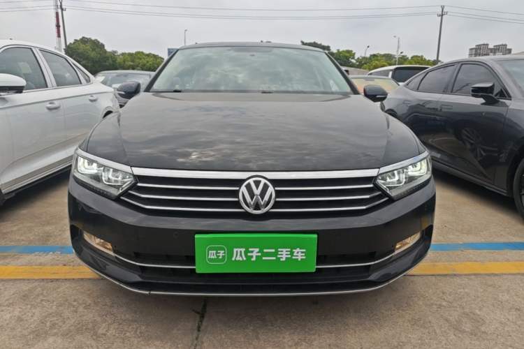 Used Volkswagen Magotan 2019 330TSI DSG Leading Model China VI Standard Front
