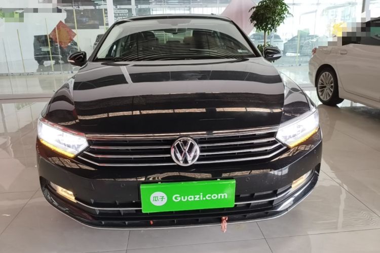 Used Volkswagen Magotan 2019 330TSI DSG Luxury Version China VI Standard Front