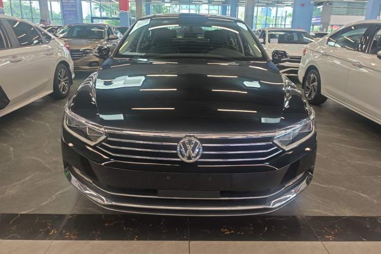 Used Volkswagen Magotan 2019 280TSI DSG Comfort Model China VI Standard Front