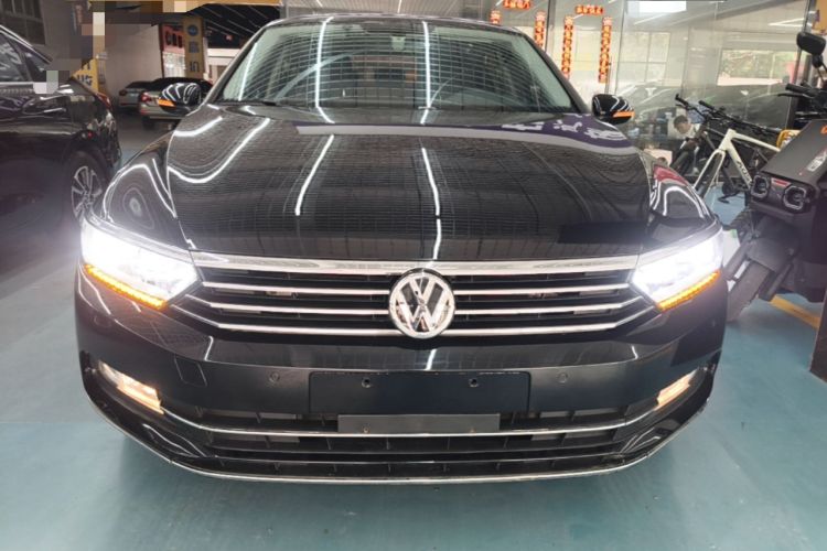 Used Volkswagen Magotan 2019 330TSI DSG Luxury Version China VI Standard Front