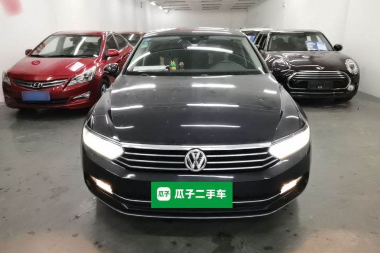 Used Volkswagen Magotan 2019 330TSI DSG Luxury Version China VI Standard Front