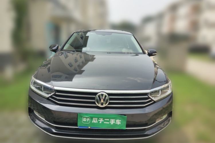 Used Volkswagen Magotan 2019 330TSI DSG Luxury Version China VI Standard Front