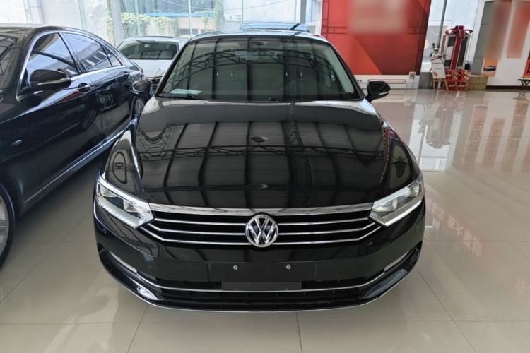 Used Volkswagen Magotan 2019 330TSI DSG Leading Edition China V Standard Front