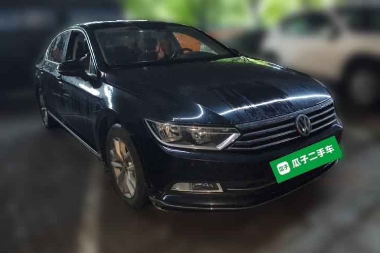 Used Volkswagen Magotan 2019 280TSI DSG Comfort Model China VI Standard Front Right 45 Deg