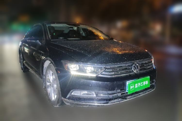 Used Volkswagen Magotan 2019 330TSI DSG Luxury Model China V Standard Front Right 45 Deg