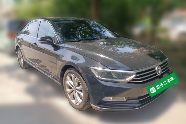 Used Volkswagen Magotan 2019 330TSI DSG Luxury Model China V Standard Front Right 45 Deg