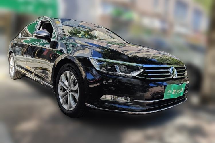 Used Volkswagen Magotan 2019 330TSI DSG Luxury Version China VI Standard Front Right 45 Deg