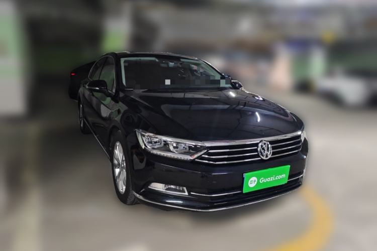 Used Volkswagen Magotan 2019 330TSI DSG Luxury Version China VI Standard Front Right 45 Deg
