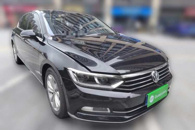 Used Volkswagen Magotan 2019 330TSI DSG Luxury Version China VI Standard Front Right 45 Deg