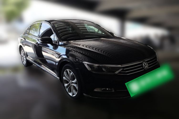 Used Volkswagen Magotan 2019 380TSI DSG Luxury Model China V Standard Front Right 45 Deg