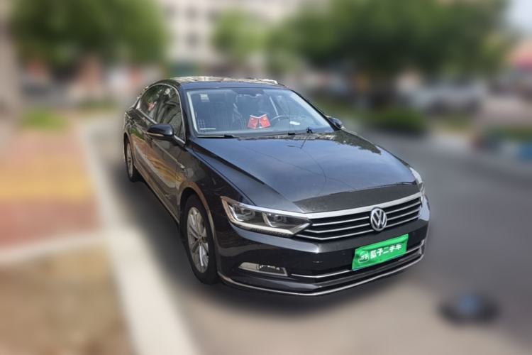 Used Volkswagen Magotan 2019 380TSI DSG Luxury Model China V Standard Front Right 45 Deg