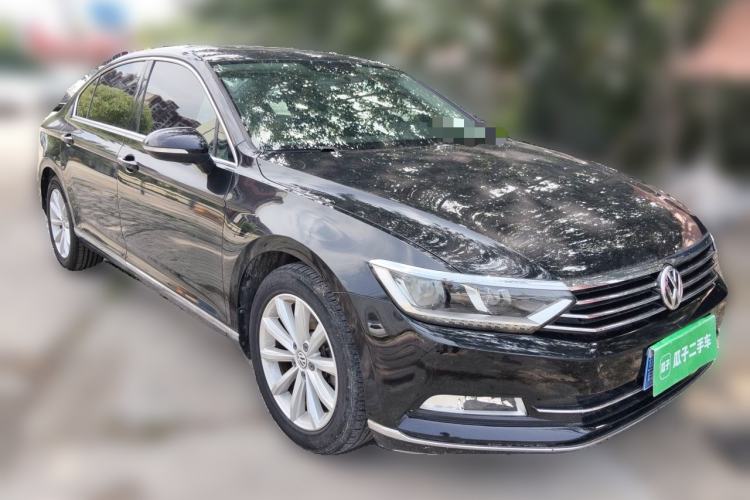 Used Volkswagen Magotan 2019 330TSI DSG Leading Edition China V Standard Front Right 45 Deg