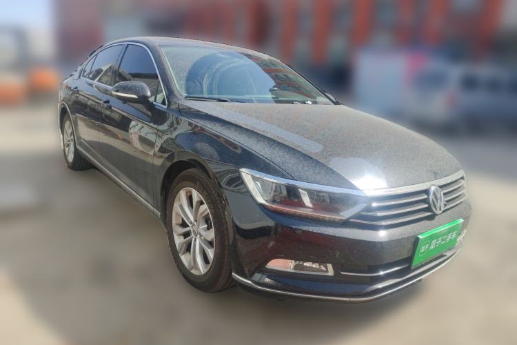 Used Volkswagen Magotan 2019 330TSI DSG Luxury Version China VI Standard Front Right 45 Deg