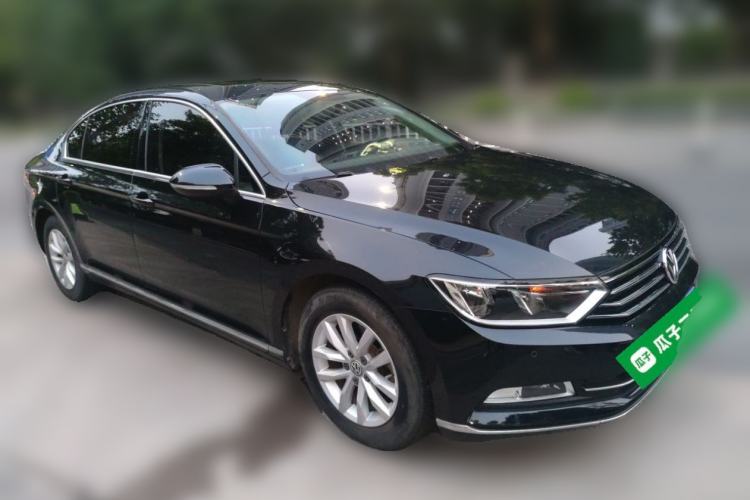 Used Volkswagen Magotan 2019 280TSI DSG Comfort Model China VI Standard Front Right 45 Deg