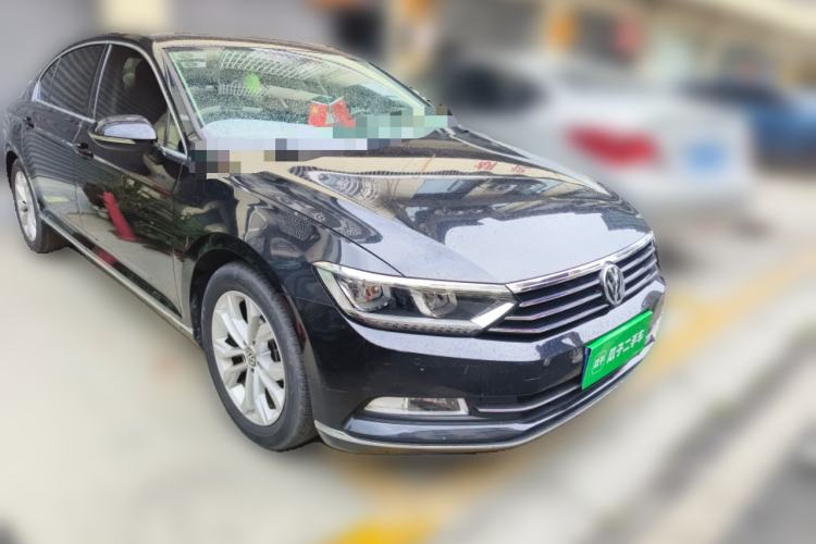 Used Volkswagen Magotan 2019 330TSI DSG Luxury Version China VI Standard Front Right 45 Deg