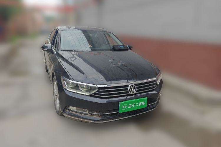 Used Volkswagen Magotan 2019 330TSI DSG Luxury Version China VI Standard Front Right 45 Deg