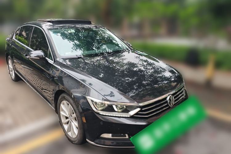Used Volkswagen Magotan 2019 330TSI DSG Leading Model China VI Standard Front Right 45 Deg