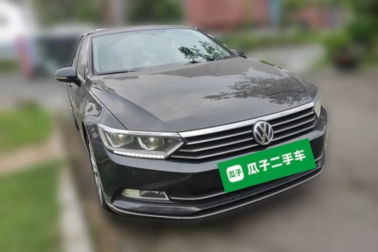 Used Volkswagen Magotan 2019 330TSI DSG Luxury Version China VI Standard Front Right 45 Deg