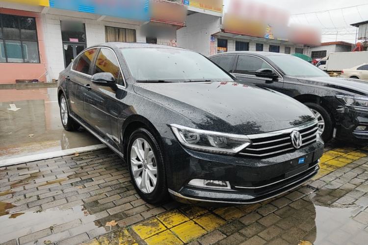 Used Volkswagen Magotan 2019 330TSI DSG Luxury Version China VI Standard Front Right 45 Deg
