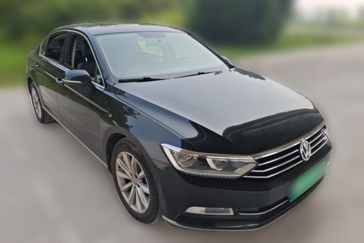 Used Volkswagen Magotan 2019 330TSI DSG Leading Model China VI Standard Front Right 45 Deg