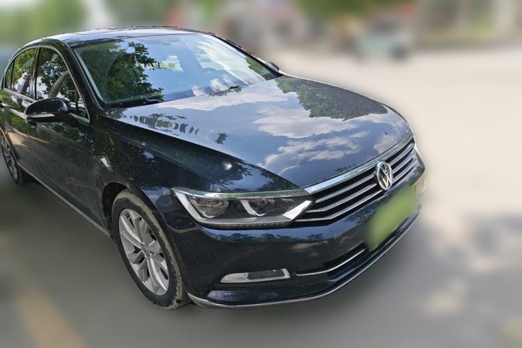 Used Volkswagen Magotan 2019 330TSI DSG Luxury Version China VI Standard Front Right 45 Deg