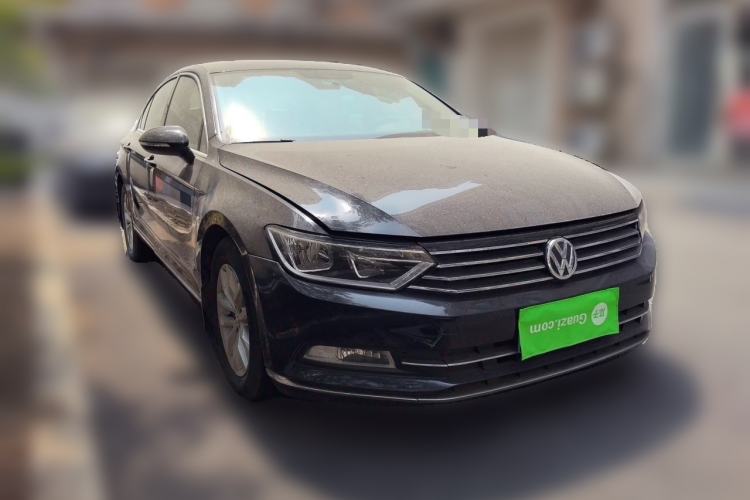 Used Volkswagen Magotan 2019 280TSI DSG Comfort Model China V Standard Front Right 45 Deg