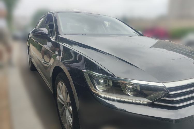 Used Volkswagen Magotan 2019 380TSI DSG Luxury Model China V Standard Front Right 45 Deg