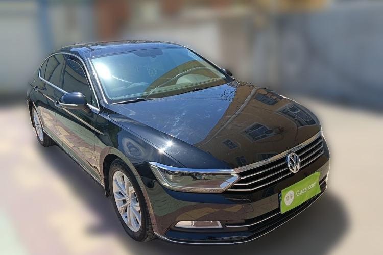 Used Volkswagen Magotan 2019 380TSI DSG Luxury Model China V Standard Front Right 45 Deg
