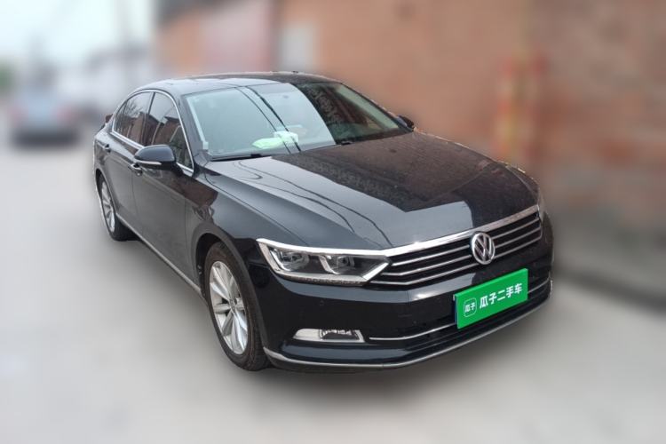 Used Volkswagen Magotan 2019 330TSI DSG Leading Edition China V Standard Front Right 45 Deg