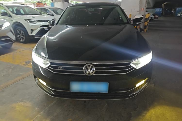 Used Volkswagen Magotan 2019 330TSI DSG Luxury Model China V Standard Front