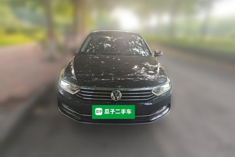 Used Volkswagen Magotan 2019 330TSI DSG Luxury Version China VI Standard Front