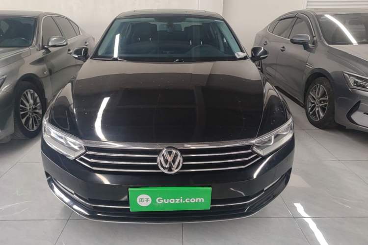 Used Volkswagen Magotan 2019 330TSI DSG Leading Model China VI Standard Front