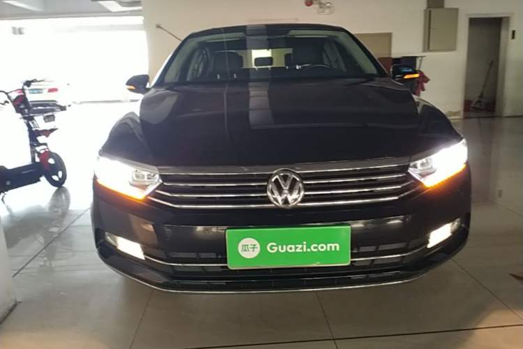 Used Volkswagen Magotan 2019 330TSI DSG Leading Model China VI Standard Front