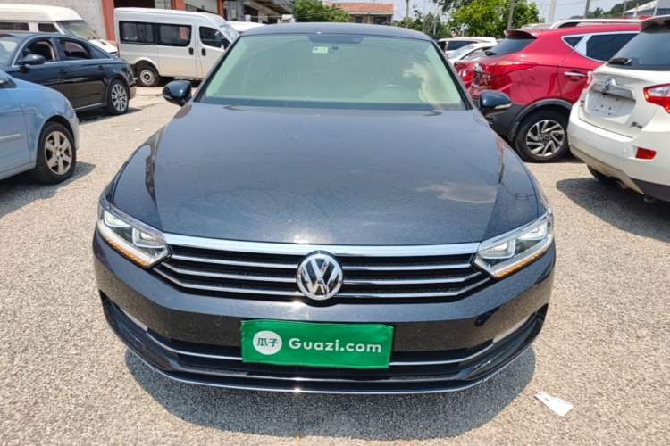 Used Volkswagen Magotan 2019 330TSI DSG Leading Model China VI Standard Front