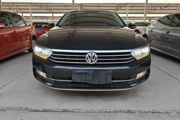 Used Volkswagen Magotan 2019 330TSI DSG Luxury Version China VI Standard Front