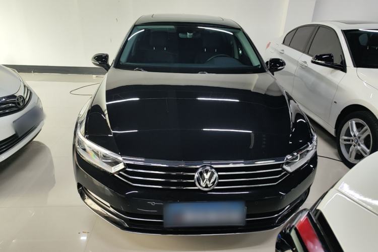 Used Volkswagen Magotan 2019 330TSI DSG Luxury Model China V Standard Front