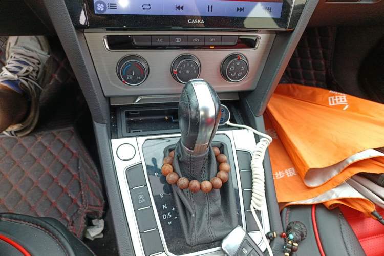 Used Volkswagen Magotan 2019 280TSI DSG Comfort Model China V Standard Gear Lever