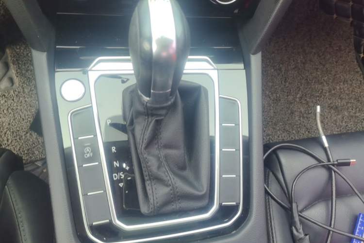 Used Volkswagen Magotan 2019 330TSI DSG Luxury Model China V Standard Gear Lever