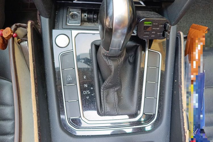 Used Volkswagen Magotan 2019 330TSI DSG Luxury Model China V Standard Gear Lever