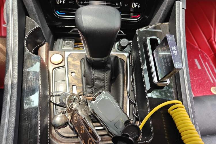 Used Volkswagen Magotan 2019 330TSI DSG Leading Model China VI Standard Gear Lever