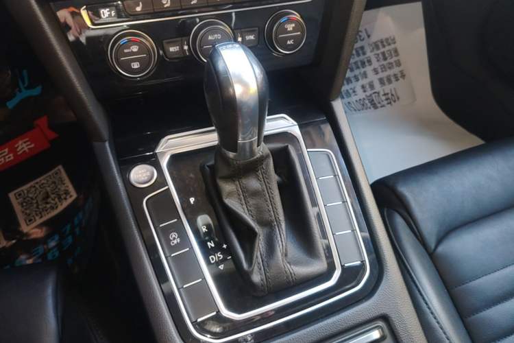 Used Volkswagen Magotan 2019 380TSI DSG Luxury Version China VI Standard Gear Lever