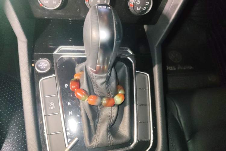 Used Volkswagen Magotan 2019 330TSI DSG Leading Model China VI Standard Gear Lever