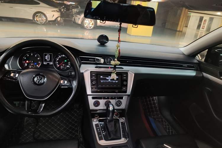 Used Volkswagen Magotan 2019 280TSI DSG Comfort Model China V Standard Gear Lever